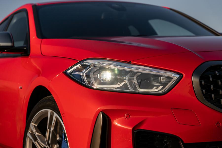 Логотип BMW M135i xDrive (F40) 2019 года  (UK) (фото 48 из 50)